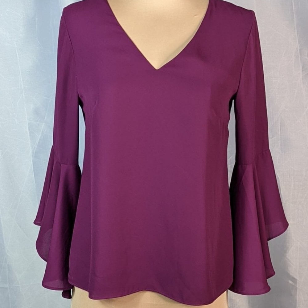WHITE HOUSE BLACK MARKET Drape Back Bell Sleeve Blouse Size 2